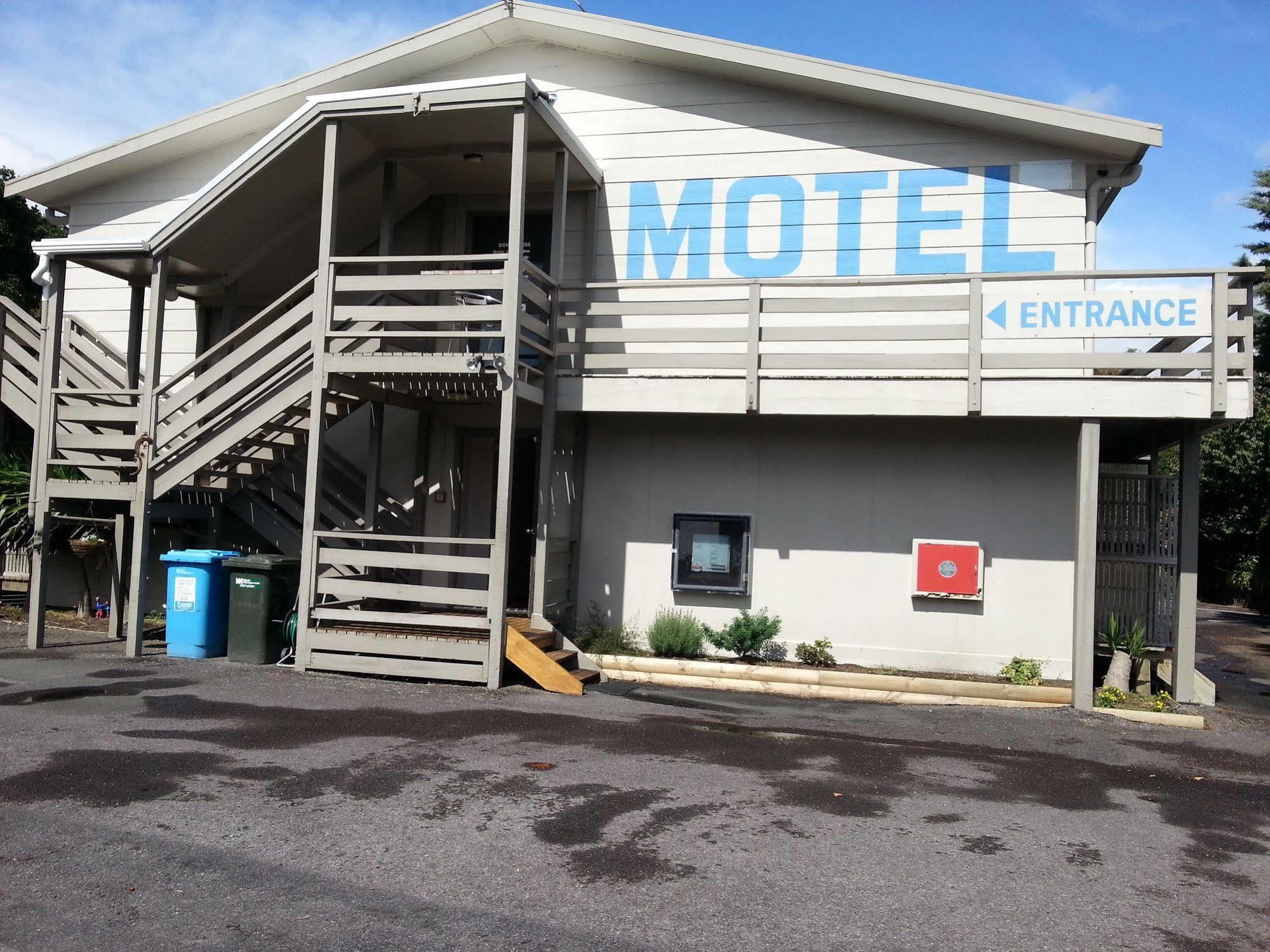 Carrington Motel New Plymouth Exterior foto